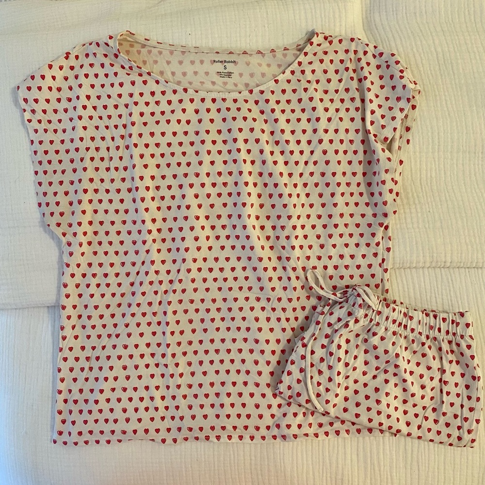 Roller Rabbit Chill Set in classic pink hearts